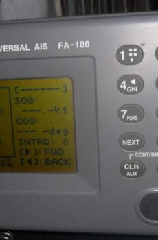 Furuno AIS FA100